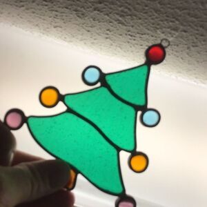 Beautiful Stainglass Christmas tree suncatcher 6 inches